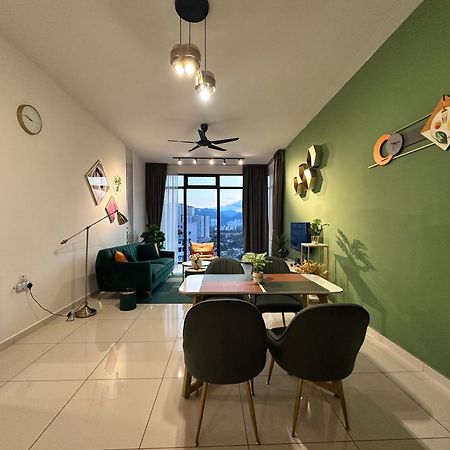 New 2Br Georgetown Warm And Lovely Homestay 10Pax-无敌美景两房民宿 Beacon Executive Suite מראה חיצוני תמונה