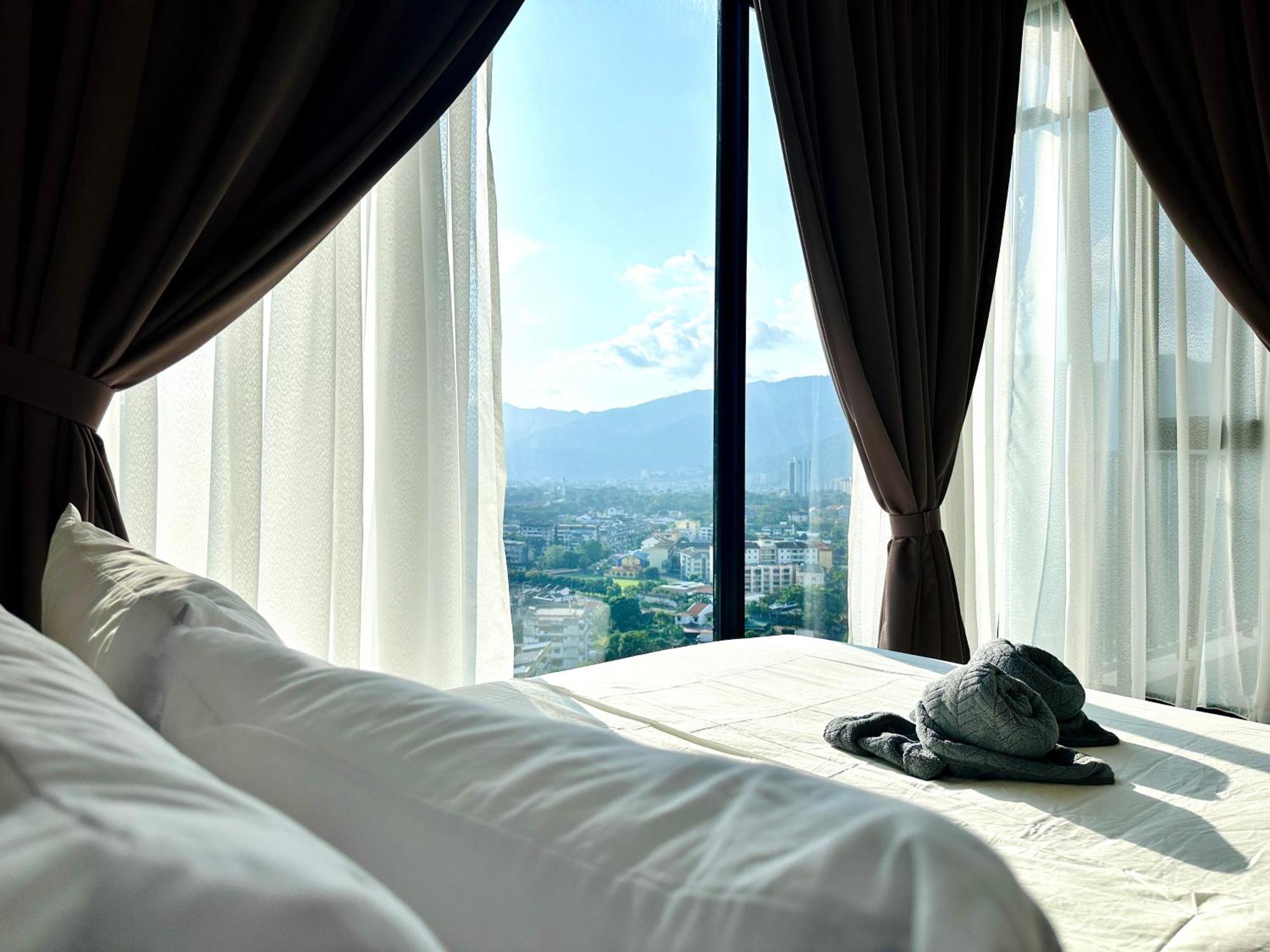 New 2Br Georgetown Warm And Lovely Homestay 10Pax-无敌美景两房民宿 Beacon Executive Suite מראה חיצוני תמונה