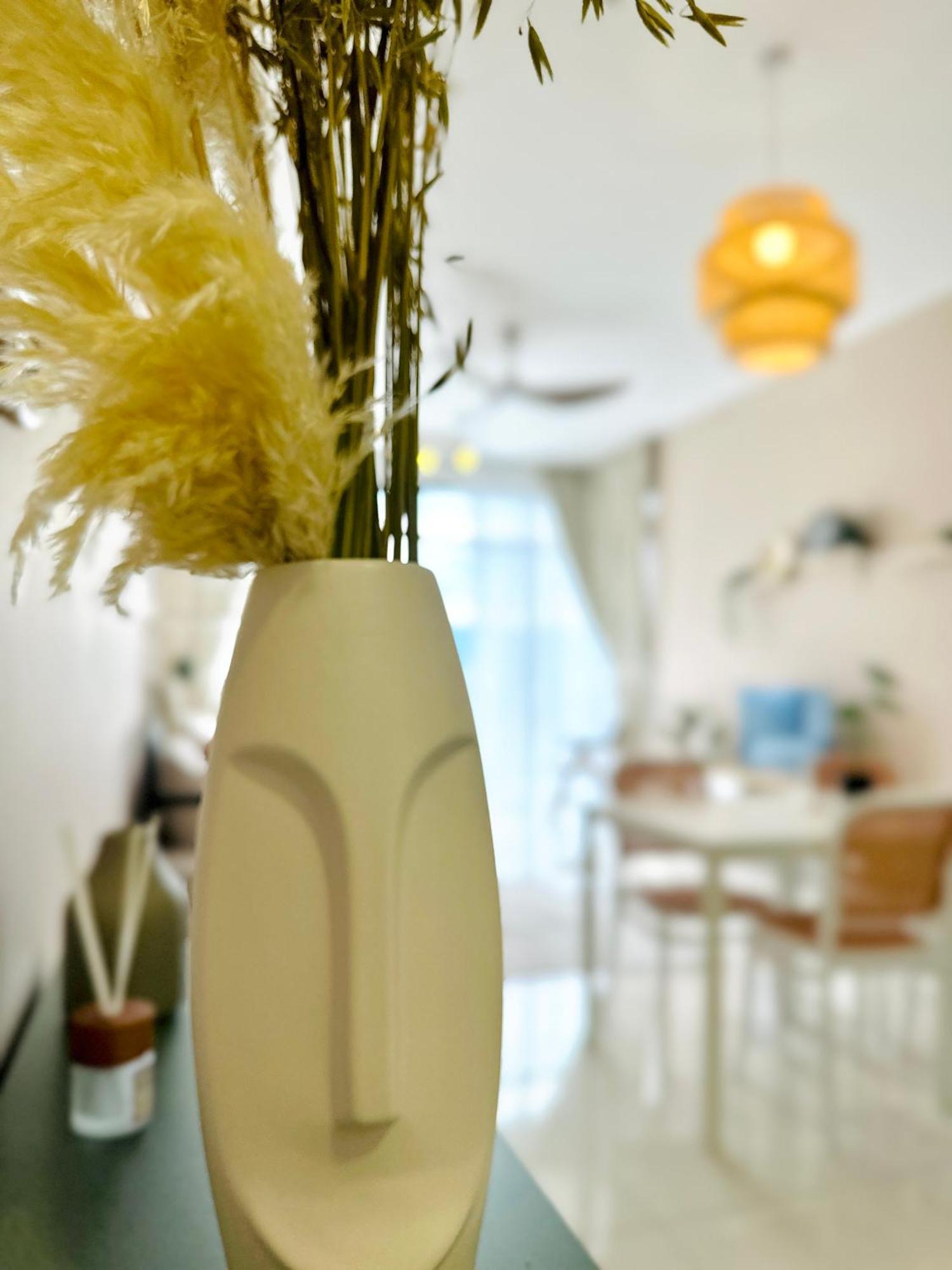 New 2Br Georgetown Warm And Lovely Homestay 10Pax-无敌美景两房民宿 Beacon Executive Suite מראה חיצוני תמונה