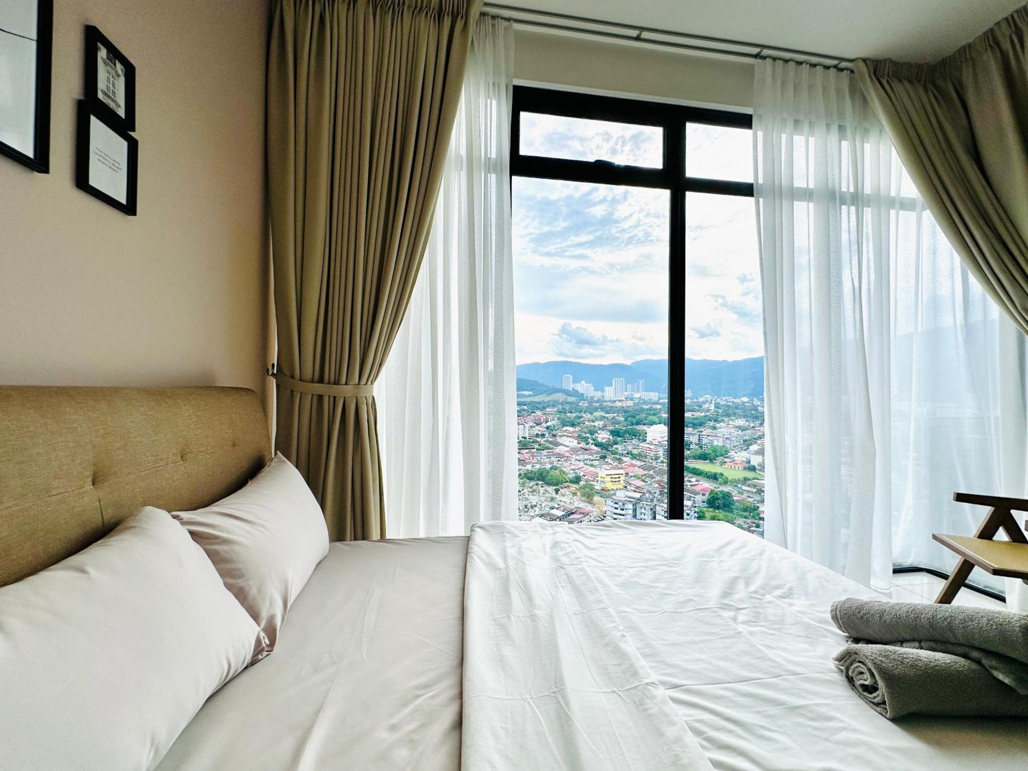 New 2Br Georgetown Warm And Lovely Homestay 10Pax-无敌美景两房民宿 Beacon Executive Suite מראה חיצוני תמונה
