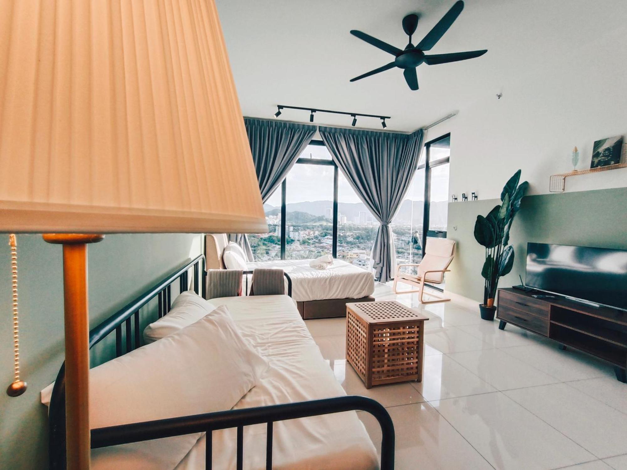 New 2Br Georgetown Warm And Lovely Homestay 10Pax-无敌美景两房民宿 Beacon Executive Suite מראה חיצוני תמונה
