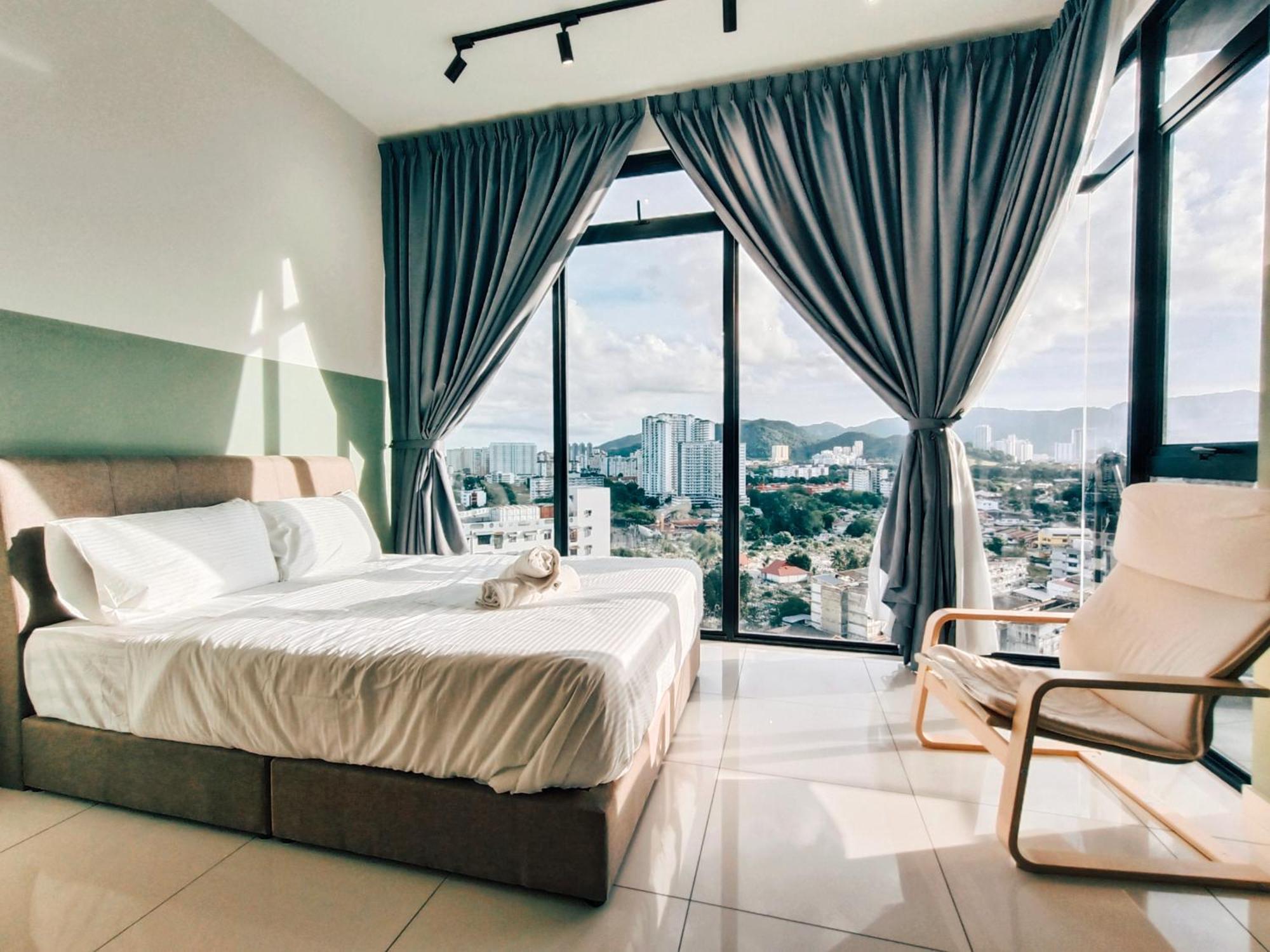 New 2Br Georgetown Warm And Lovely Homestay 10Pax-无敌美景两房民宿 Beacon Executive Suite מראה חיצוני תמונה