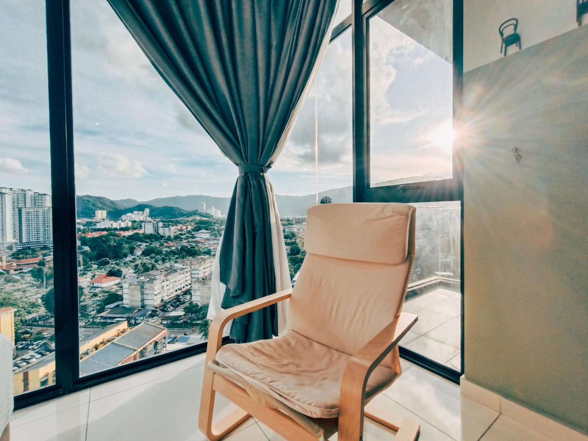 New 2Br Georgetown Warm And Lovely Homestay 10Pax-无敌美景两房民宿 Beacon Executive Suite מראה חיצוני תמונה