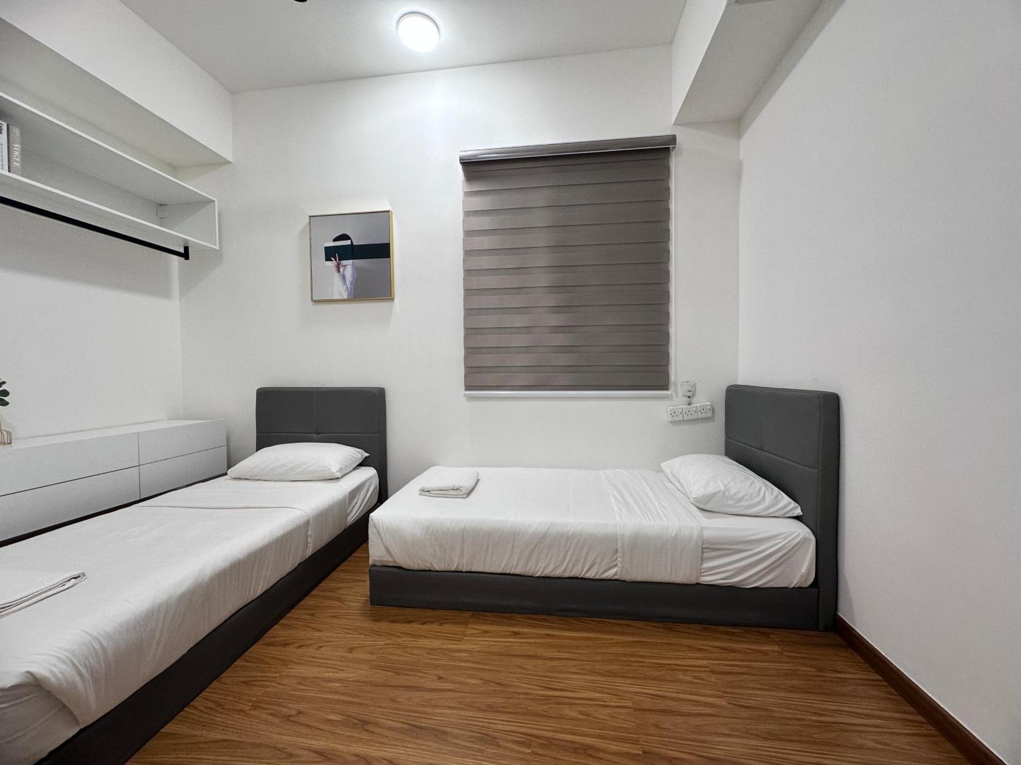 New 2Br Georgetown Warm And Lovely Homestay 10Pax-无敌美景两房民宿 Beacon Executive Suite מראה חיצוני תמונה
